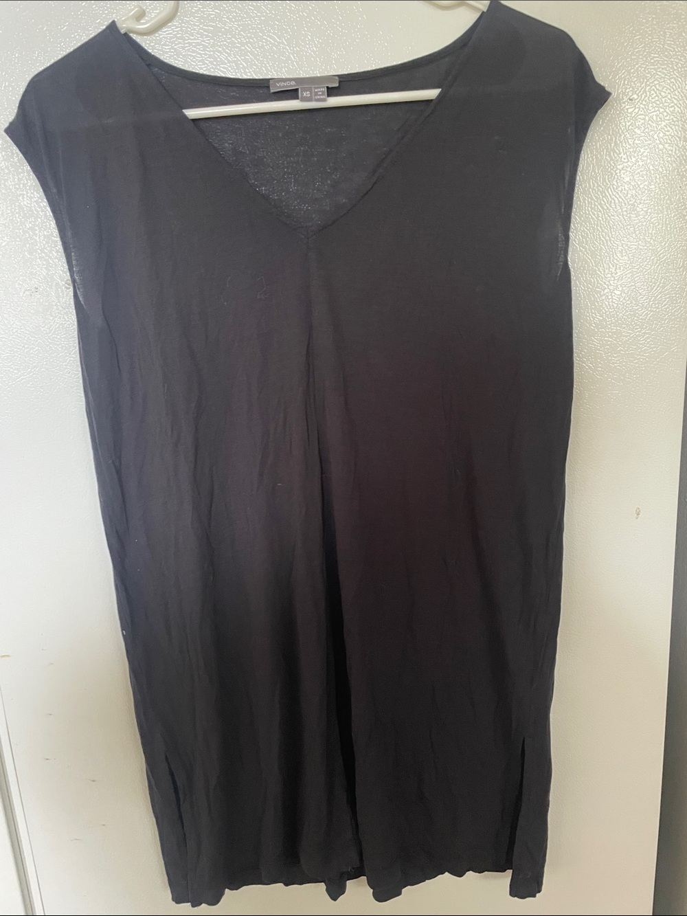 Vince XS Oversized Black V-Neck Sleeveless Tee Cotton Feel Everyday Comfort Long